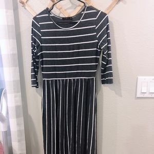 Midi Striped dress with pockets
